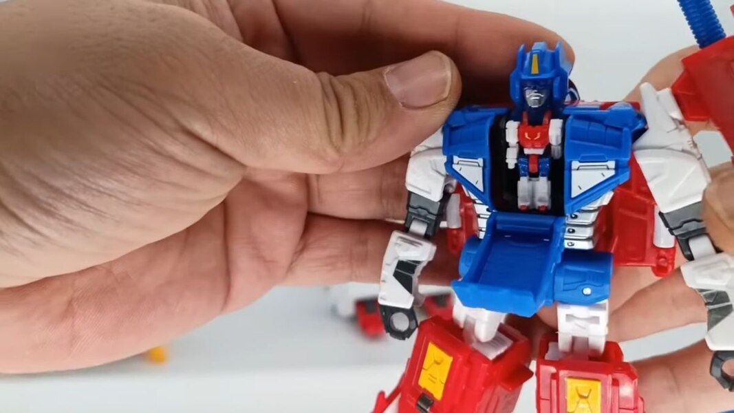  In Hand Image Of HasLab Transformers Victory Saber Transformation Process  (28 of 51)